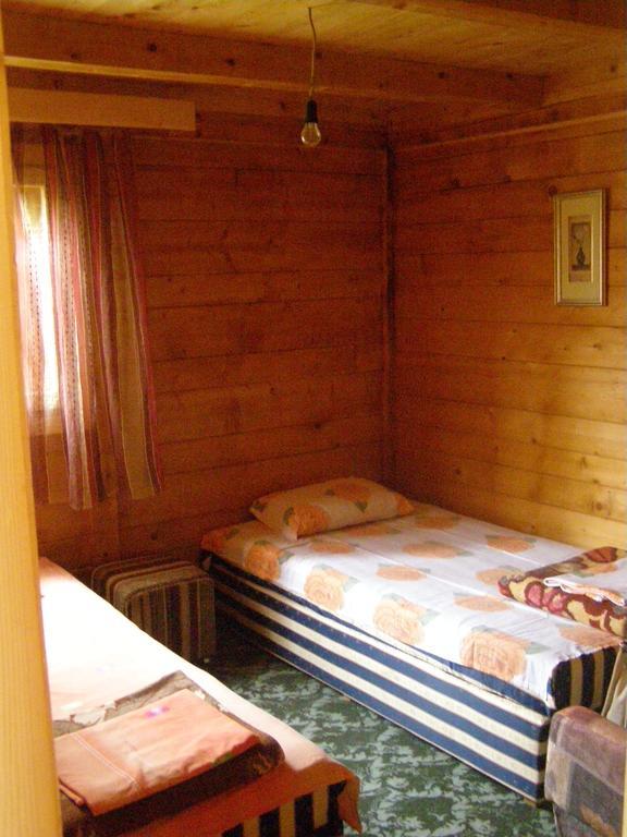 Guesthouse Kuzmanovic Guča Værelse billede