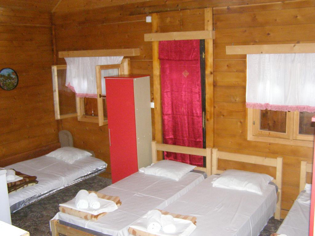 Guesthouse Kuzmanovic Guča Eksteriør billede