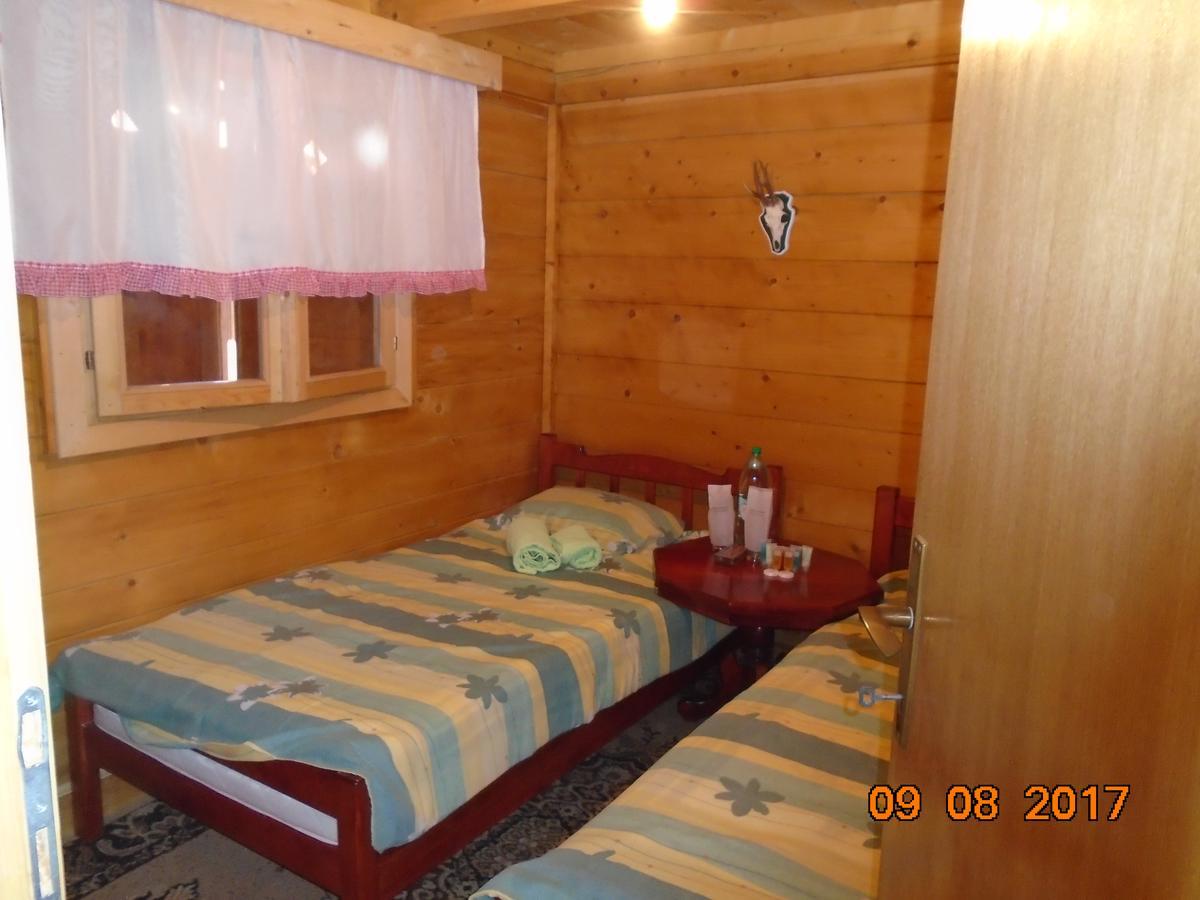 Guesthouse Kuzmanovic Guča Eksteriør billede
