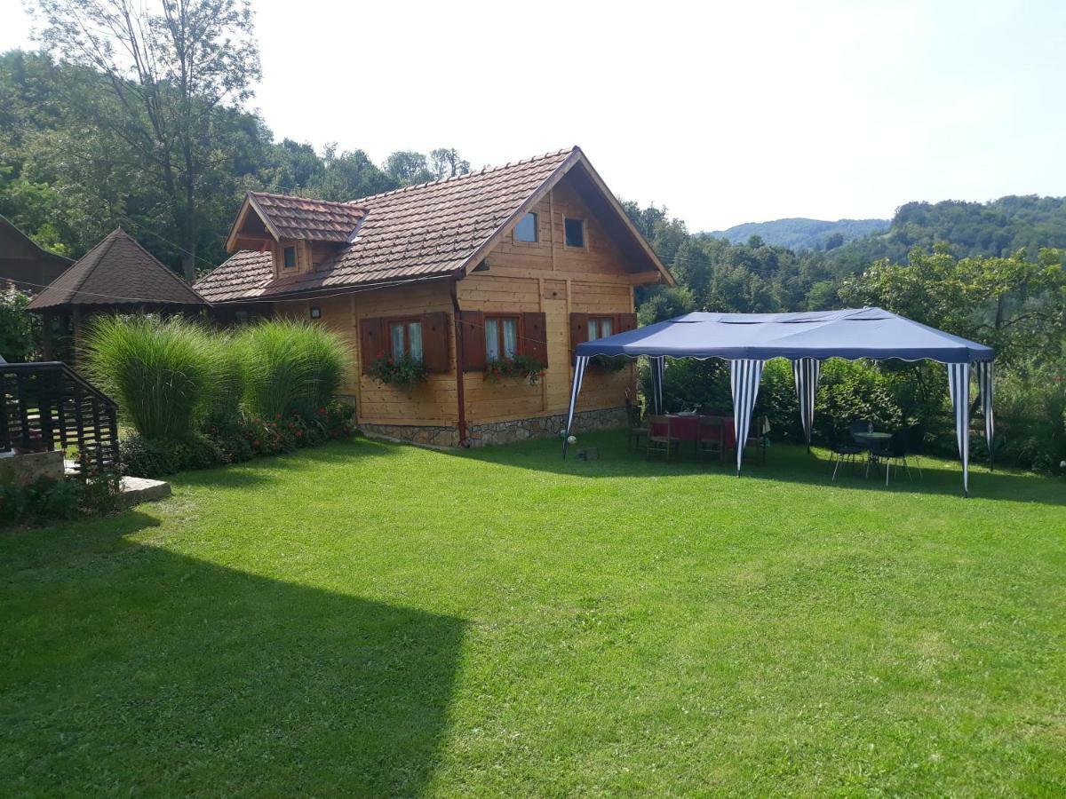 Guesthouse Kuzmanovic Guča Eksteriør billede