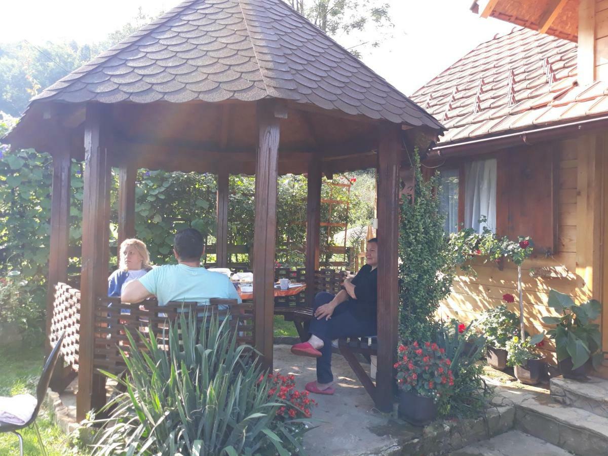 Guesthouse Kuzmanovic Guča Eksteriør billede