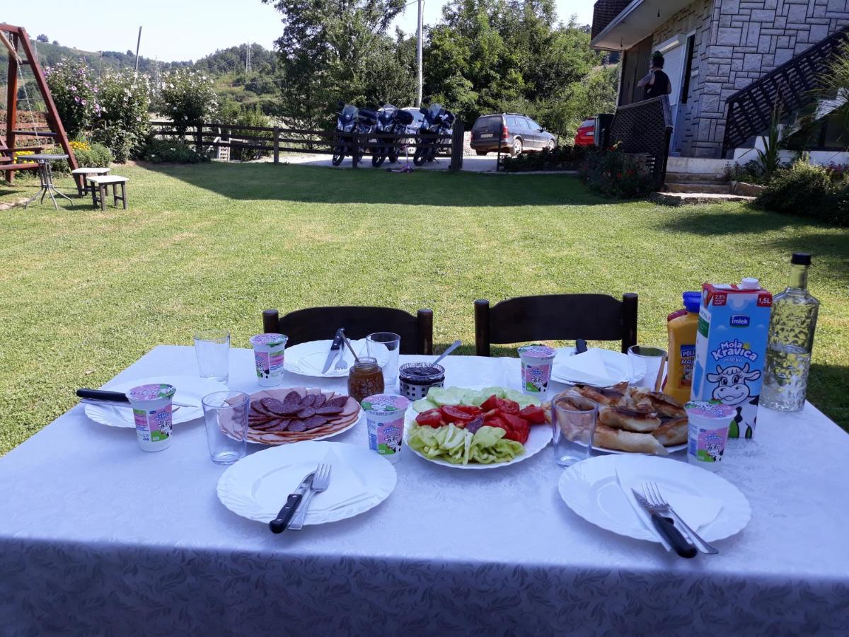 Guesthouse Kuzmanovic Guča Eksteriør billede